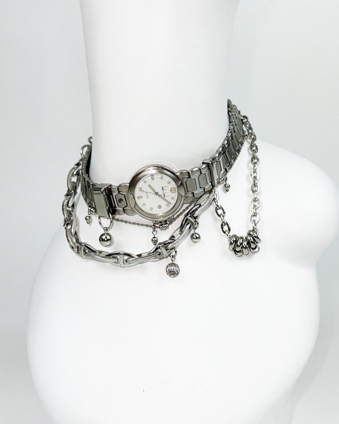 METAL WATCH NECKLACE (for HUH YUNJIN)
